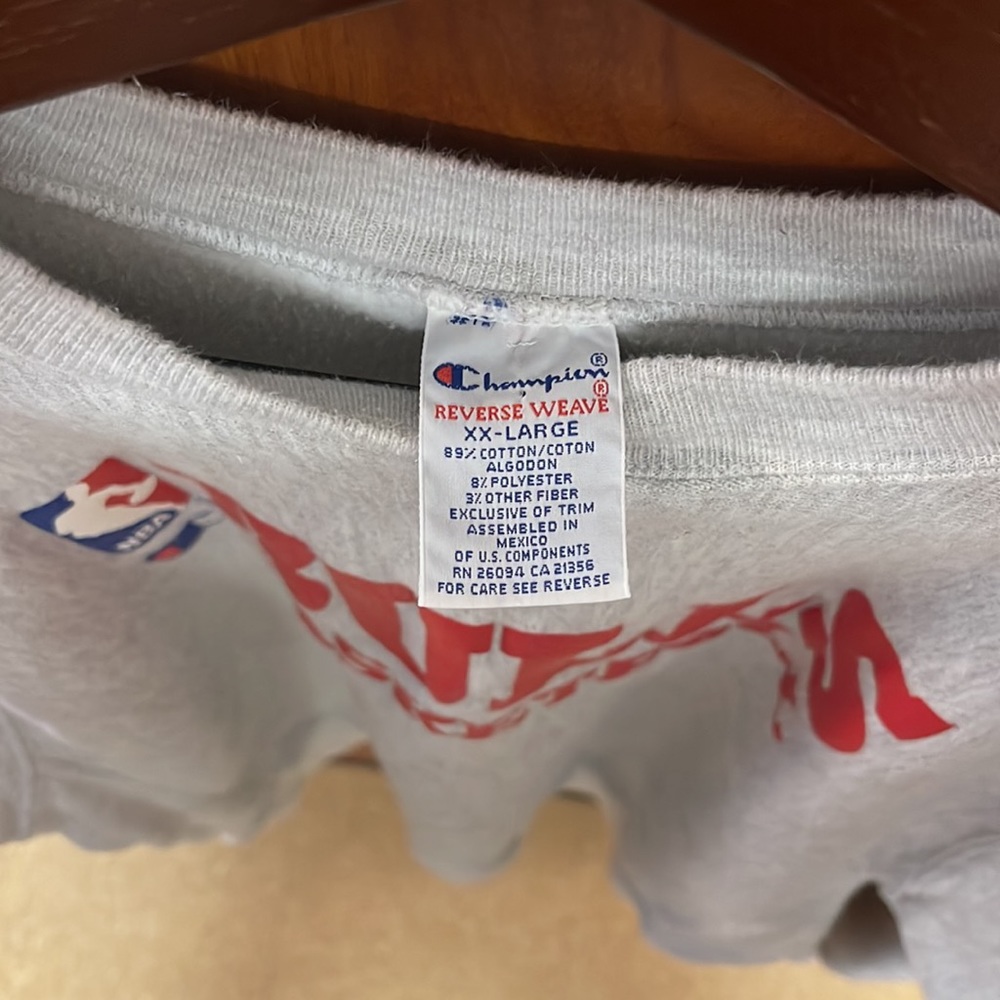 Vintage Champion 90’s Chicago Bulls Reverse Weave Pullover - Picture 3 of 4